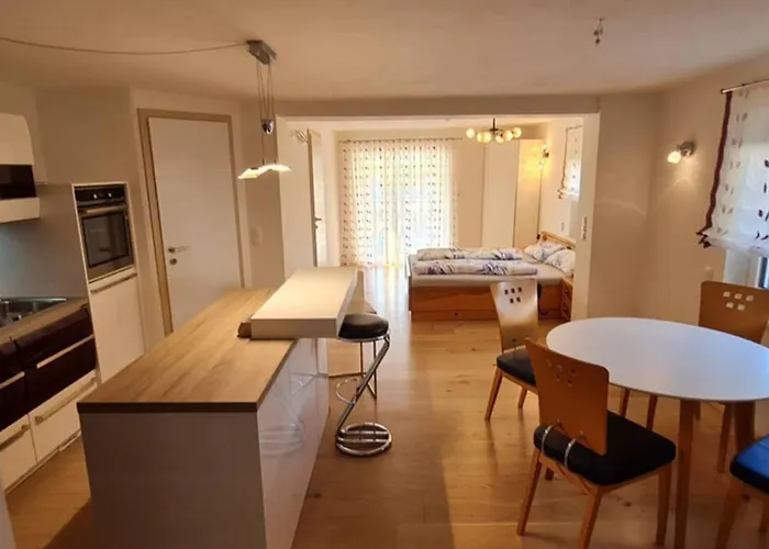 Bernd - Schoene Am Rande Von Ligist *